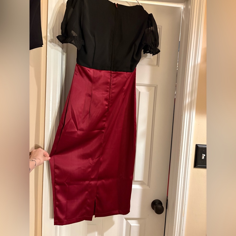 Pinup Couture Black and Red Dress - Picture 4 of 7